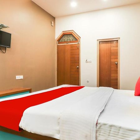 OYO 26781 Hotel Raghupati Ayodhya Exterior foto