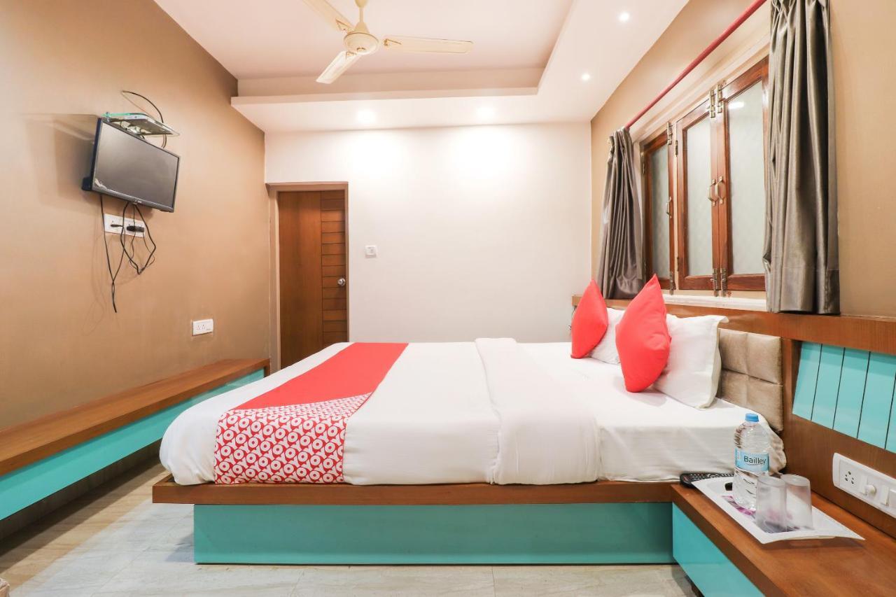 OYO 26781 Hotel Raghupati Ayodhya Exterior foto