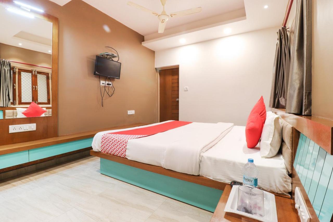 OYO 26781 Hotel Raghupati Ayodhya Exterior foto