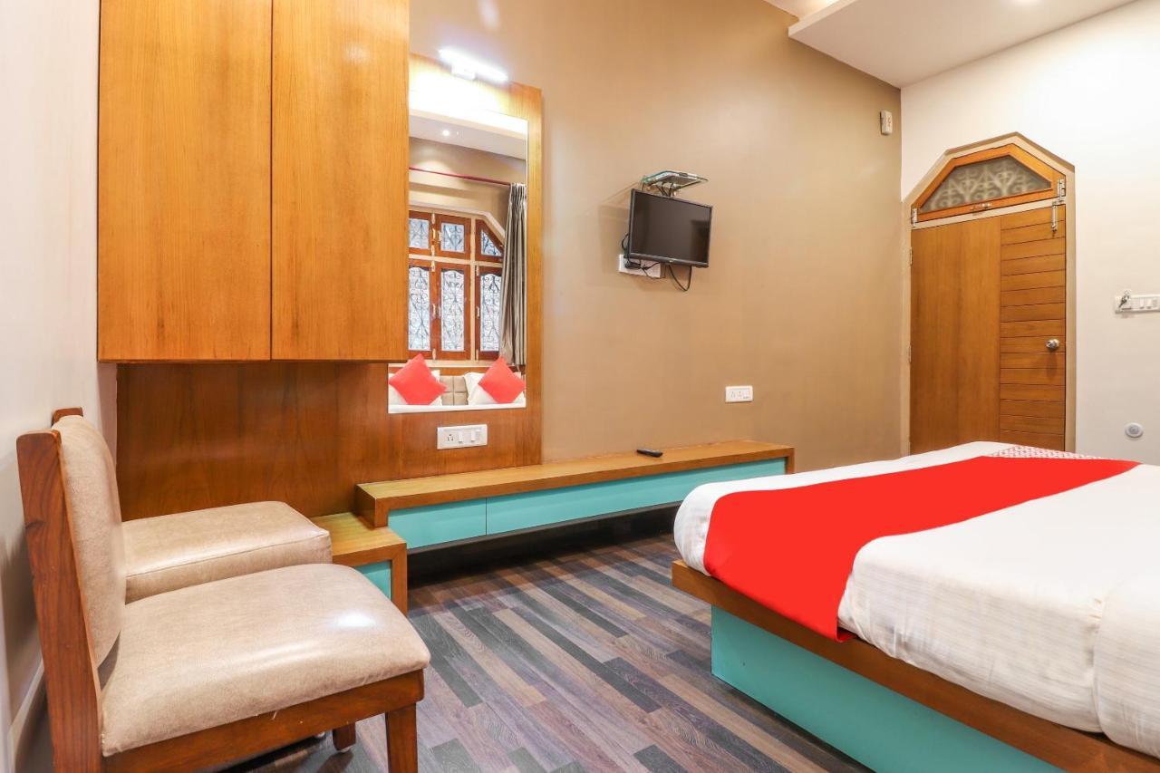 OYO 26781 Hotel Raghupati Ayodhya Exterior foto